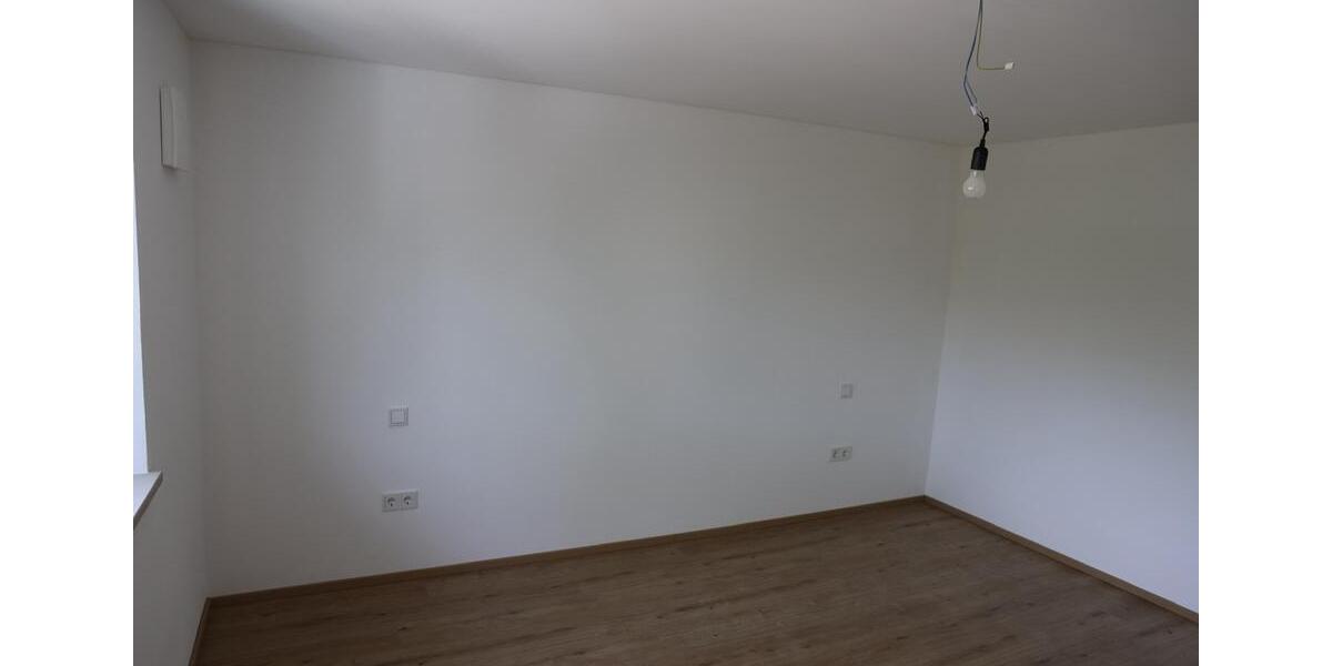 Dachgeschoßwohnung Monheim - 3 Zimmer, 110 m&sup2;, 1.150&euro; | Angebot:26413703