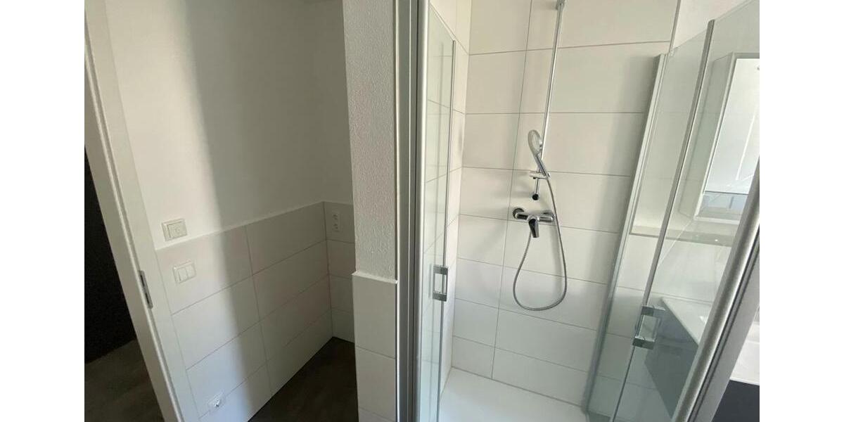 Etagenwohnung München Trudering - 3 Zimmer, 100 m&sup2;, 2.100&euro; | Angebot:26161334