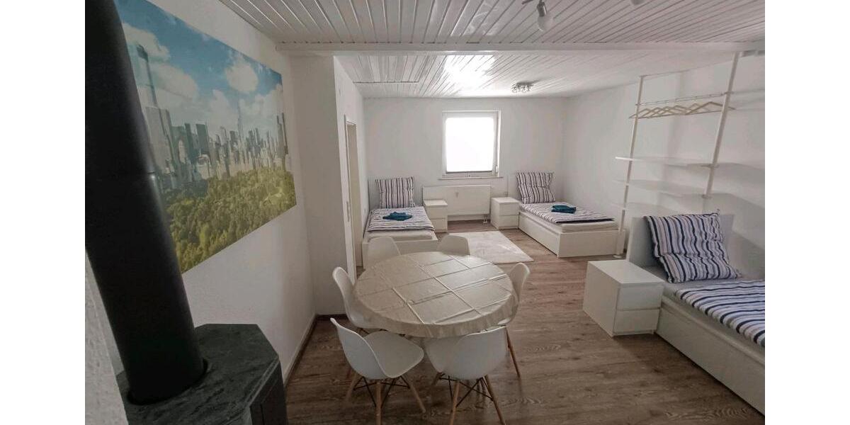 Erdgeschoßwohnung Täferrot - 4 Zimmer, 100 m&sup2;, 1.300&euro; | Angebot:26503226