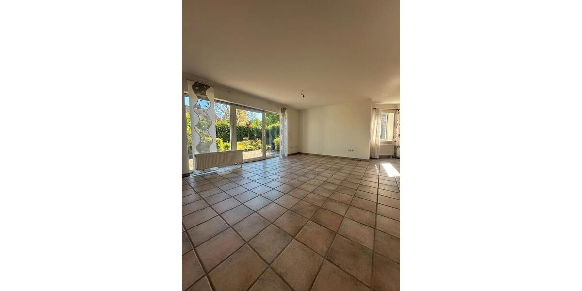 Erdgeschoßwohnung Gundersheim - 2 Zimmer, 92 m&sup2;, 1.000&euro; | Angebot:26459293