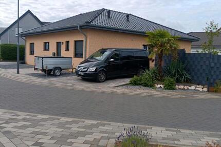 freistehender Bungalow für zwei Jahre zu vermieten