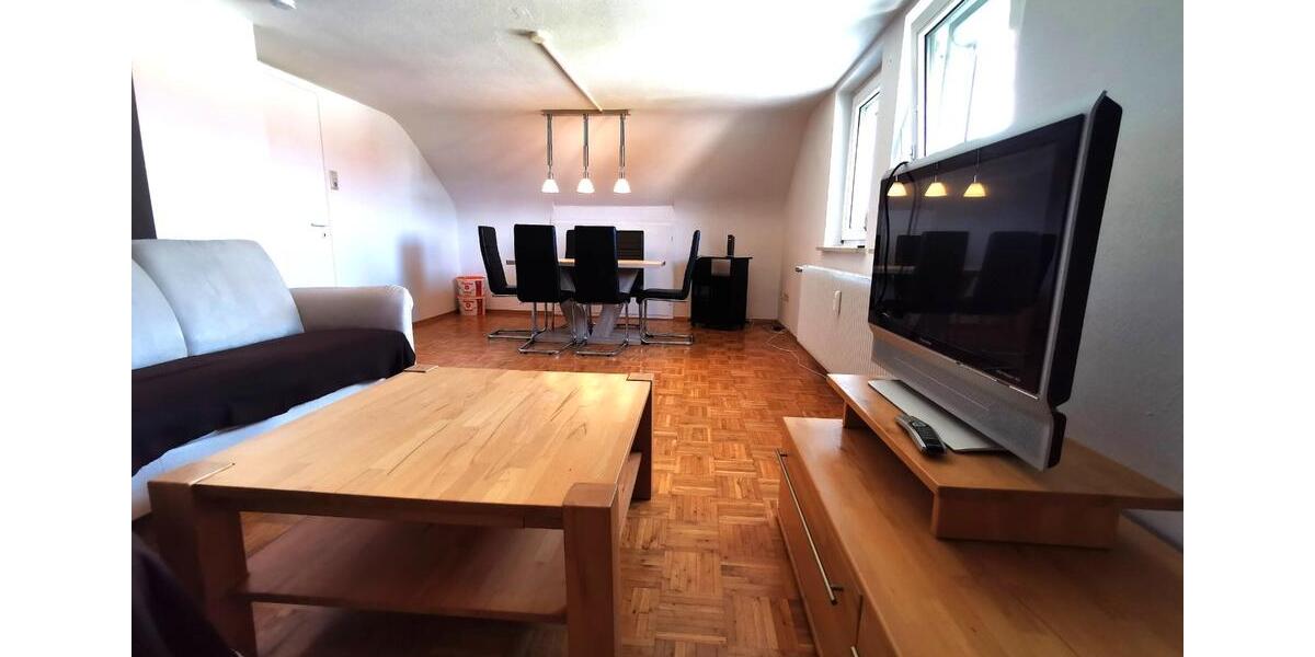 Dachgeschoßwohnung Bad Neustadt an der Saale - 3 Zimmer, 70 m&sup2;, 530&euro; | Angebot:26564982