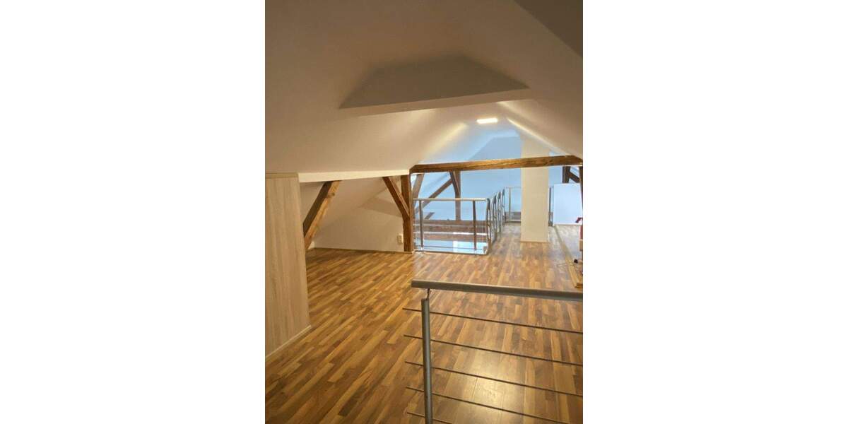 Etagenwohnung Augsburg Göggingen - 6 Zimmer, 177 m&sup2;, 1.920&euro; | Angebot:26048170