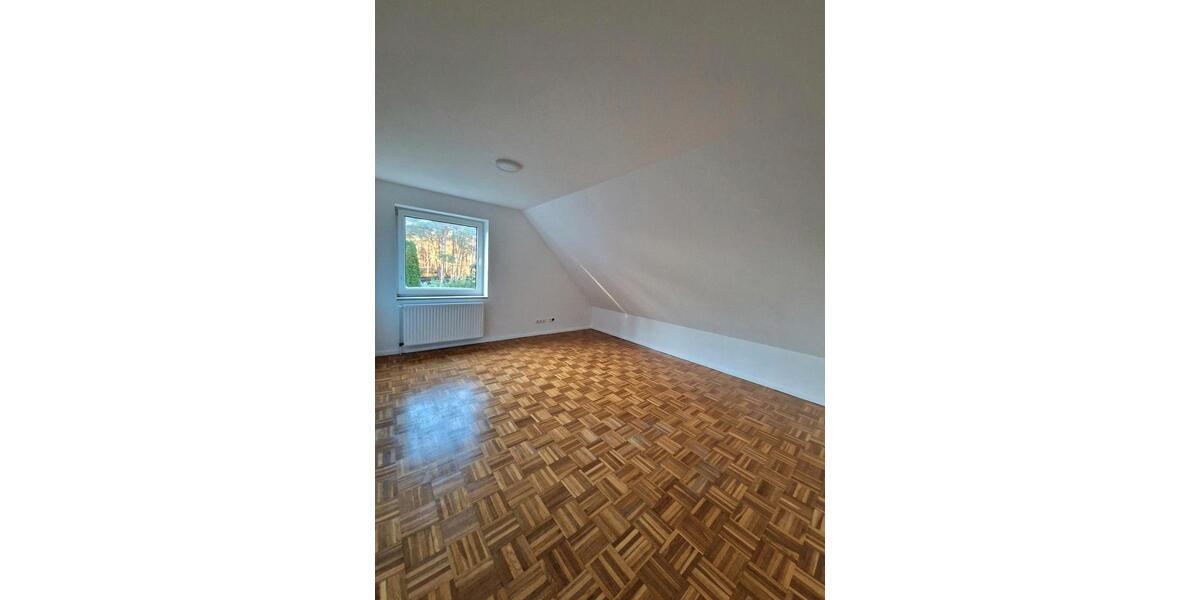 Etagenwohnung Börnsen - 3 Zimmer, 128 m&sup2;, 1.690&euro; | Angebot:25831333