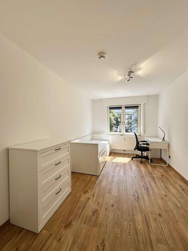 Wohnung zum Mieten in Augsburg 545 € 20 m²