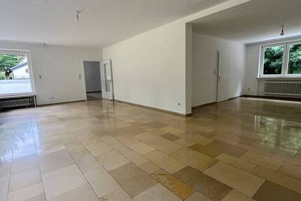 Entspannt Wohnen in großzügigen Einfamilienhaus in Hofgeismar mit großem Garten 7 zimmer