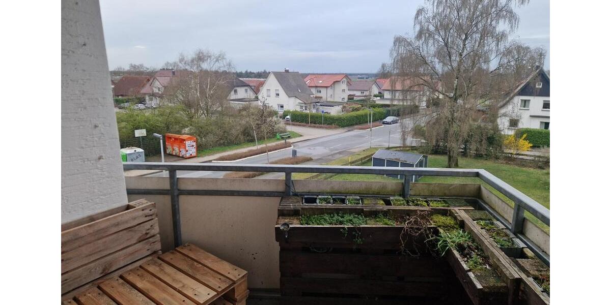 Etagenwohnung Halle - 4 Zimmer, 92 m&sup2;, 850&euro; | Angebot:25805532