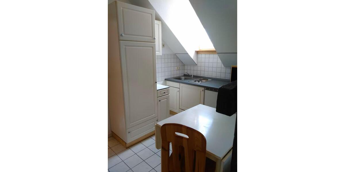 Dachgeschoßwohnung Stendal - 1 Zimmer, 30 m&sup2;, 320&euro; | Angebot:26512809