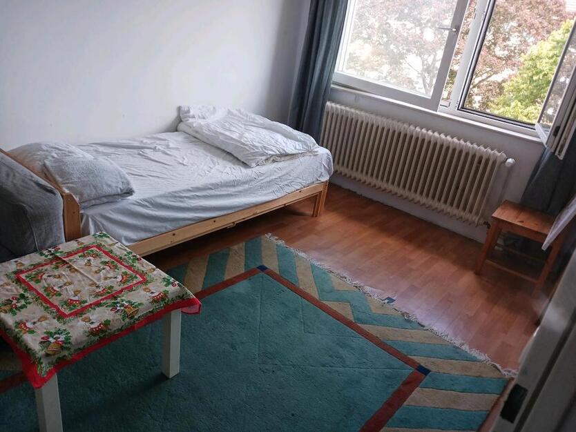 Zimmer für 2 Monate