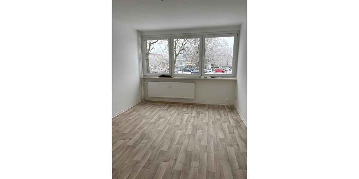 Etagenwohnung Neubrandenburg - 1 Zimmer, 24 m&sup2;, 250&euro; | Angebot:26592651