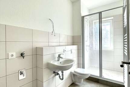 Wohnung Bitterfeld Anhaltsiedlung - 4 Zimmer, 98 m&sup2;, 733&euro; | Angebot:27181051