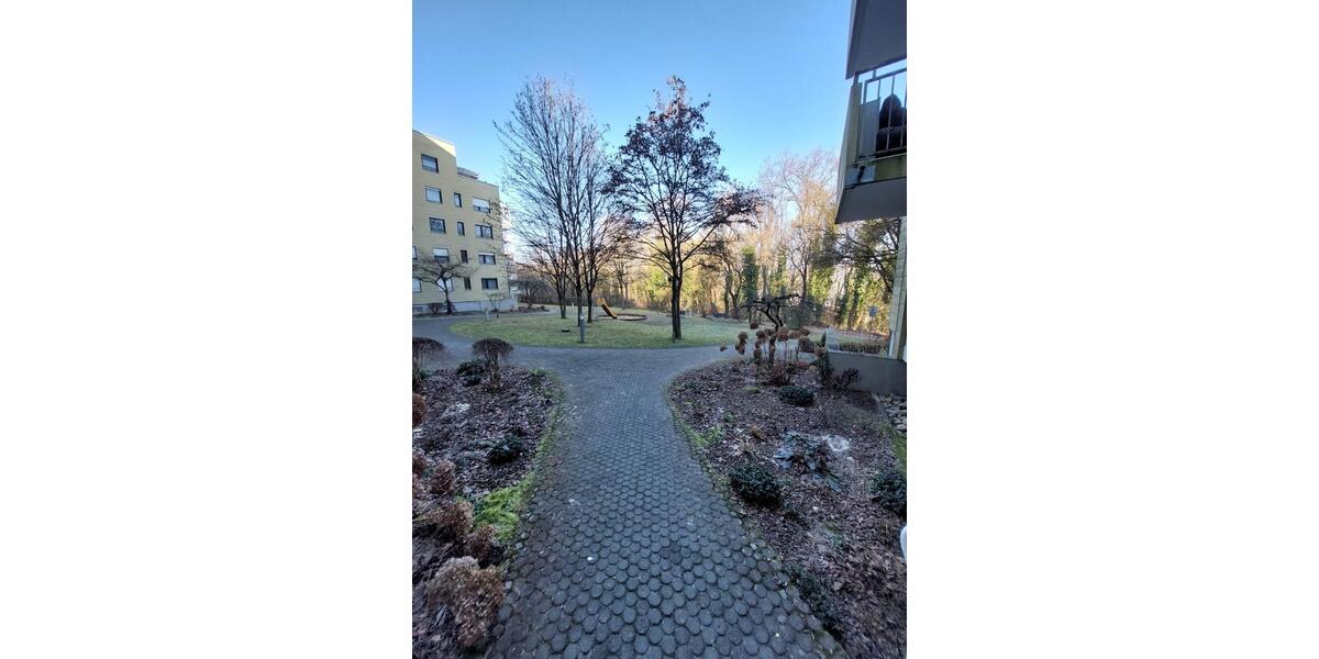 Etagenwohnung Höchberg - 1 Zimmer, 36 m&sup2;, 360&euro; | Angebot:24981671