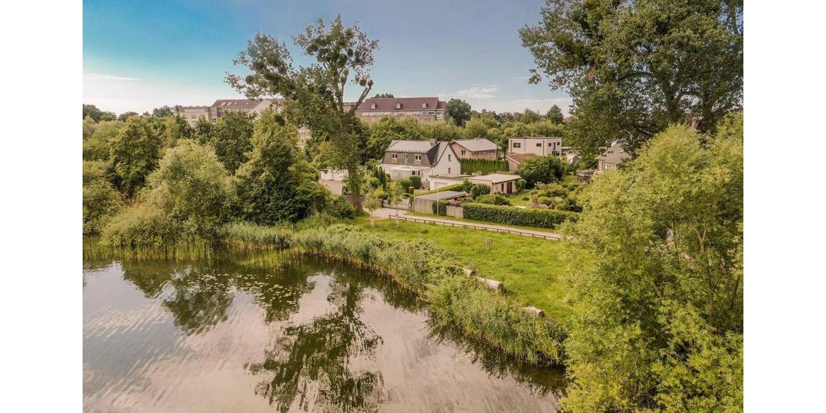 Etagenwohnung Waren (Müritz) - 4 Zimmer, 115 m&sup2;, 1.999&euro; | Angebot:24875366