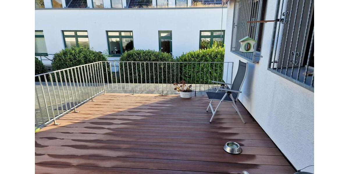 Zentral gelegene 4 Zimmerwohnung mit Einbauküche 4 zimmer