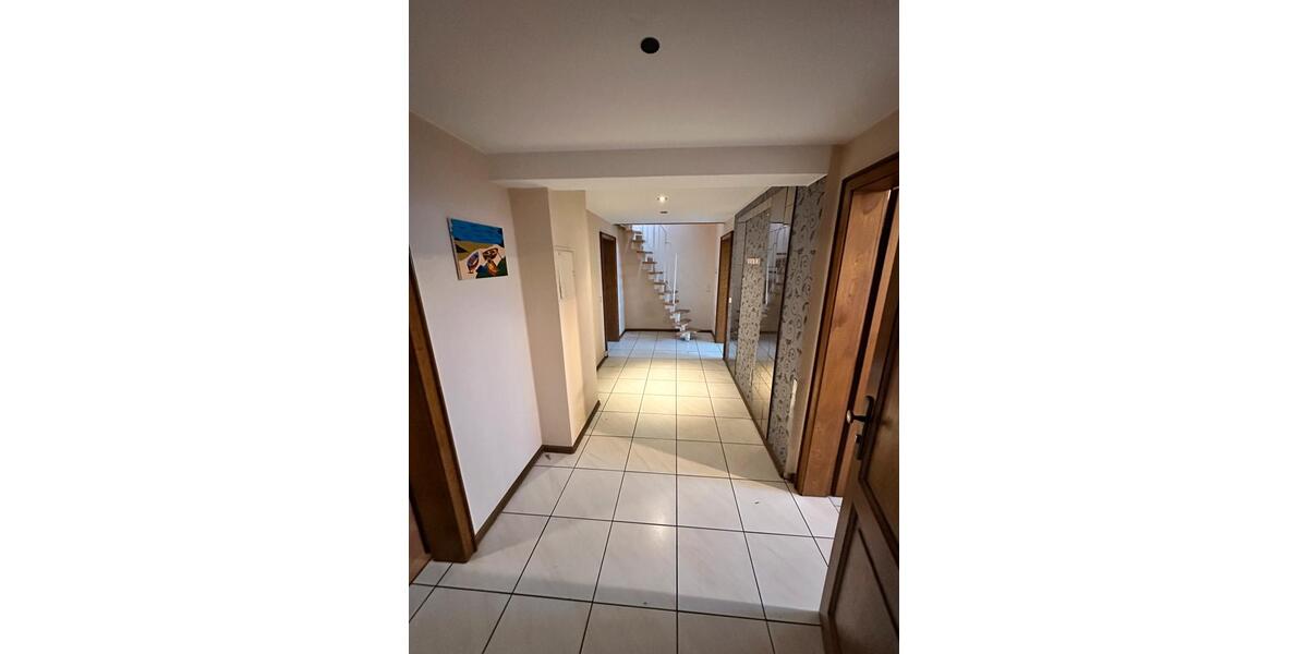 Schöne Maisonette Wohnung in Schiffweiler 3.5 zimmer