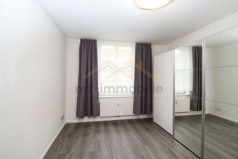 großzügige Erdgeschoßwohnung 2 Zimmer 84m² mit Einbauküche