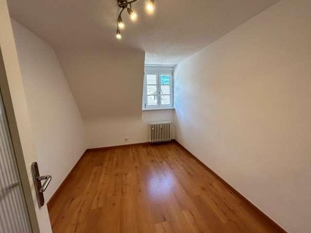 Dachgeschoßwohnung Waldshut-Tiengen Tiengen - 4 Zimmer, 115 m&sup2;, 850&euro; | Angebot:26066450