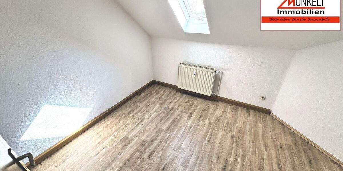 Etagenwohnung Riethnordhausen b Sangerhausen Riethnordhausen - 3 Zimmer, 88 m&sup2;, 530&euro; | Angebot:24043329