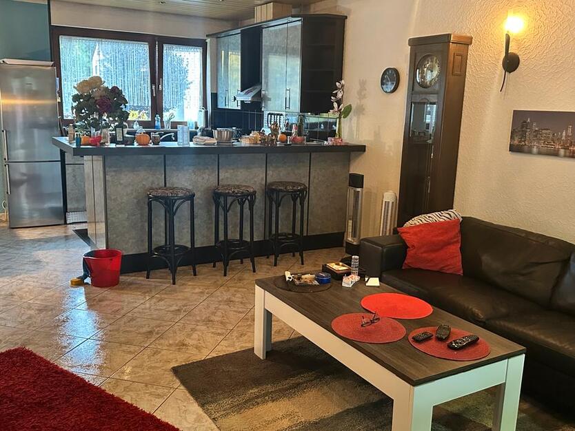 Schöne, helle 3,5 Zi.-Whg.mit Garten in Stuttgart zu vermieten zimmer
