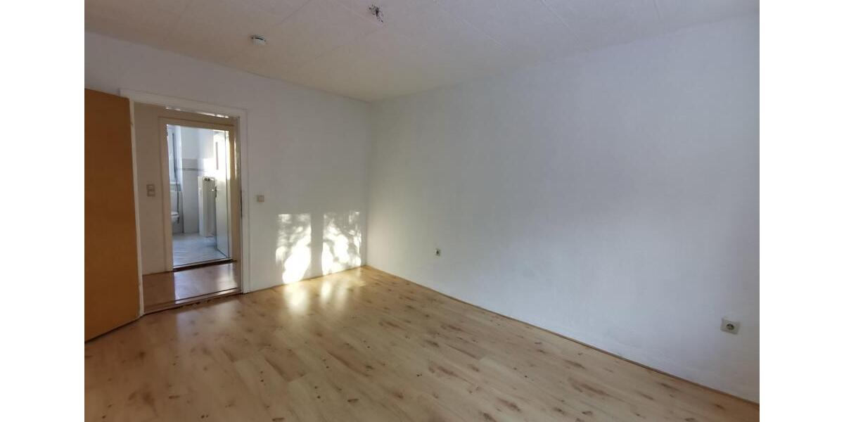 Etagenwohnung Beeskow - 4 Zimmer, 71 m&sup2;, 539&euro; | Angebot:25905726