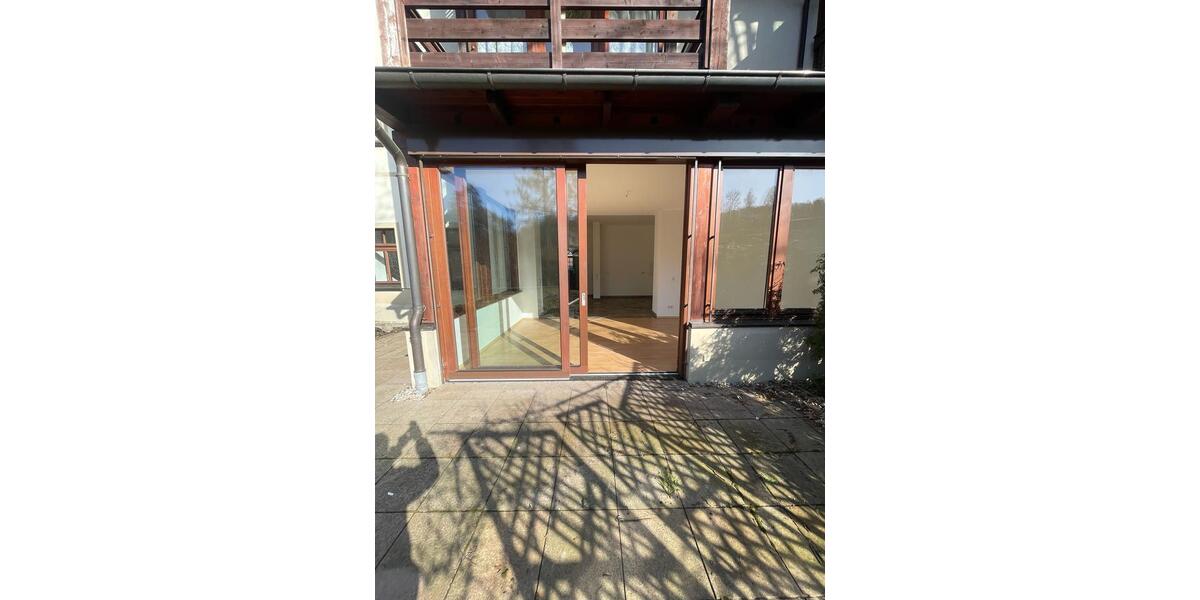 Erdgeschoßwohnung Zschopau - 2 Zimmer, 71 m&sup2;, 599&euro; | Angebot:25270640