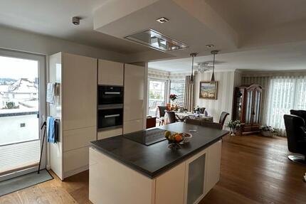 Haus Detmold - 3 Zimmer, 142 m&sup2;, 2.200&euro; | Angebot:24653431