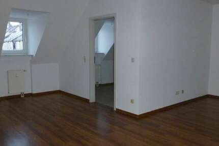 Wohnung zum Mieten in Rackwitz-Zschortau 715 € 83 m² 3 zimmer