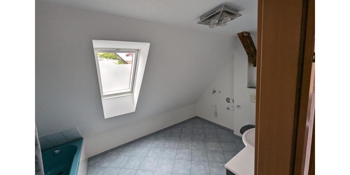 Dachgeschoßwohnung Freudenstadt - 1 Zimmer, 74 m&sup2;, 680&euro; | Angebot:24817740