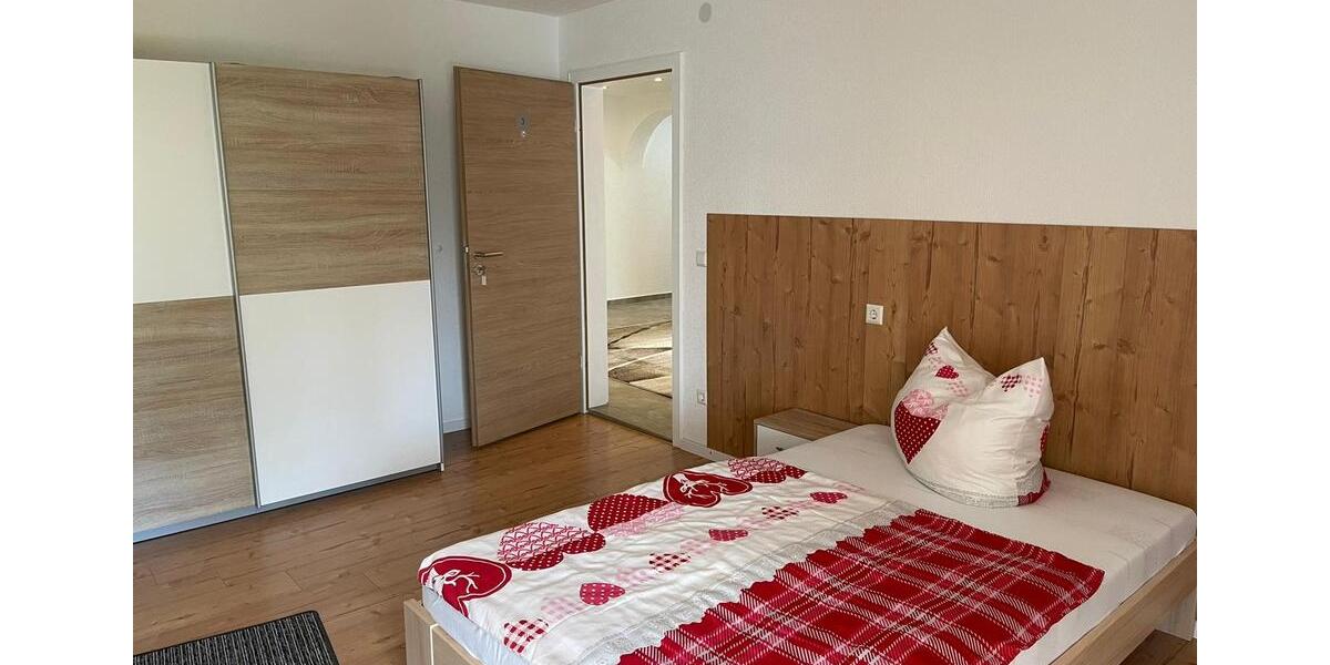 Wohnen auf Zeit Kirchheim In Schwaben - 5 Zimmer, 120 m&sup2;, 380&euro; | Angebot:26465521