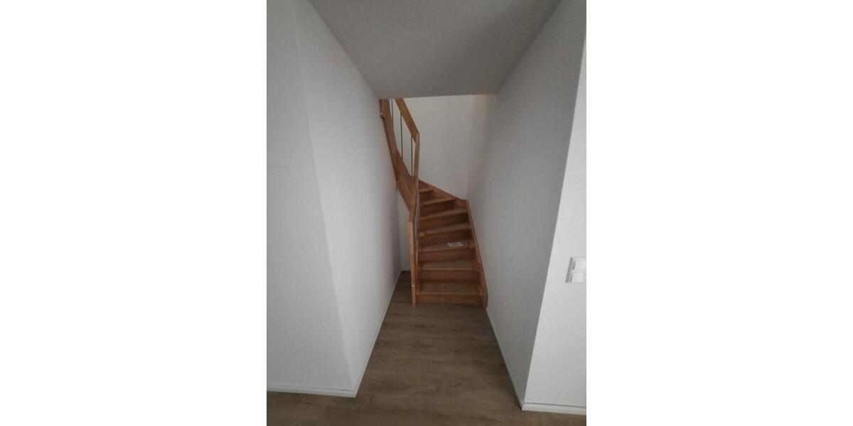 Etagenwohnung Quickborn - 3 Zimmer, 89 m&sup2;, 1.075&euro; | Angebot:25052285