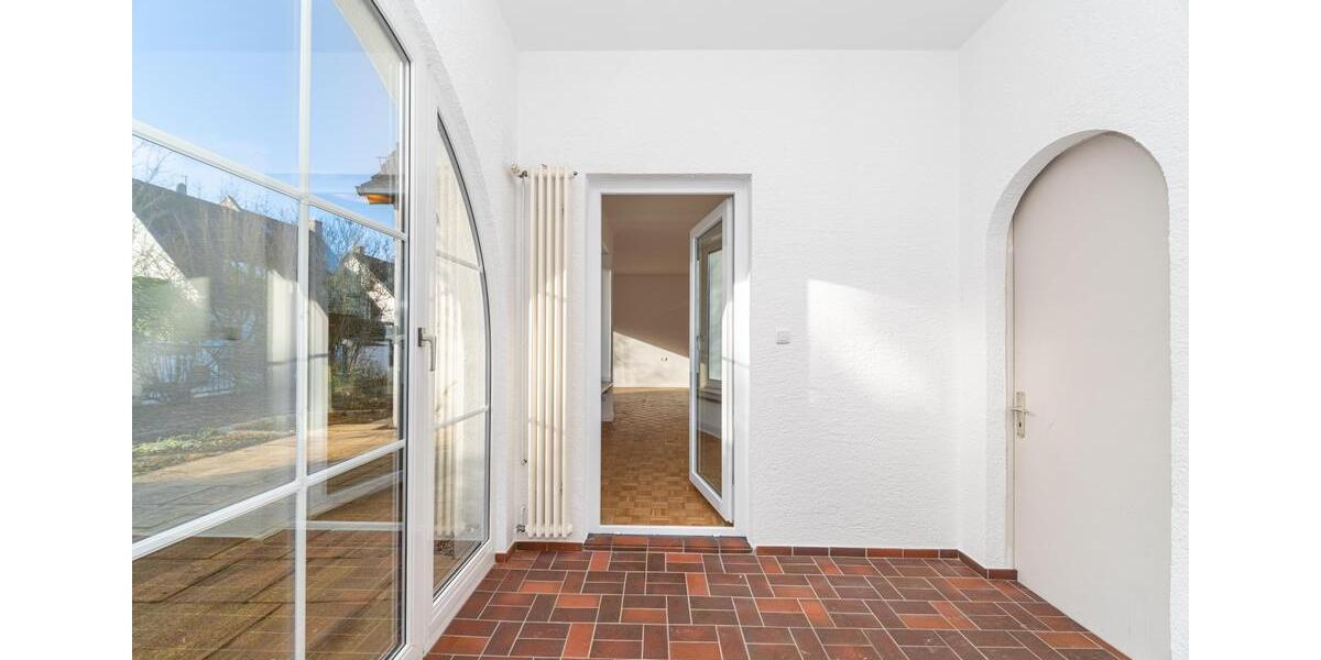 Einfamilienhaus Grünwald - 6 Zimmer, 210 m&sup2;, 4.200&euro; | Angebot:24571196