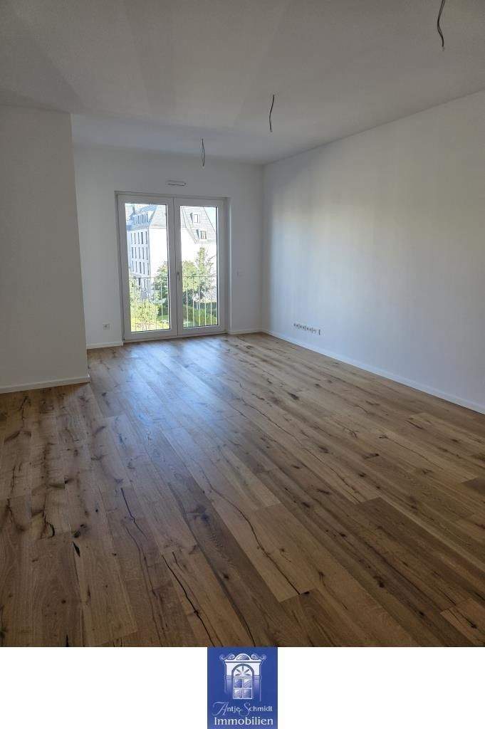 Ihr neues Zuhause an der Elbe im Erstbezug! Moderne Ausstattung, großer Balkon! 3 zimmer