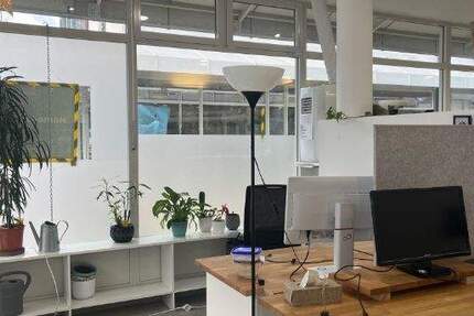 HotDesk Freilassing: 247 Zugang, Vollausstattung, Parkplätze vor Ort zimmer