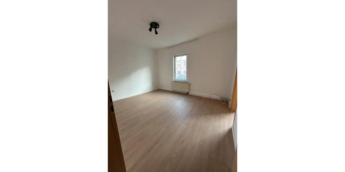 Erdgeschoßwohnung Rottenburg am Neckar - 3 Zimmer, 70 m&sup2;, 900&euro; | Angebot:25057551