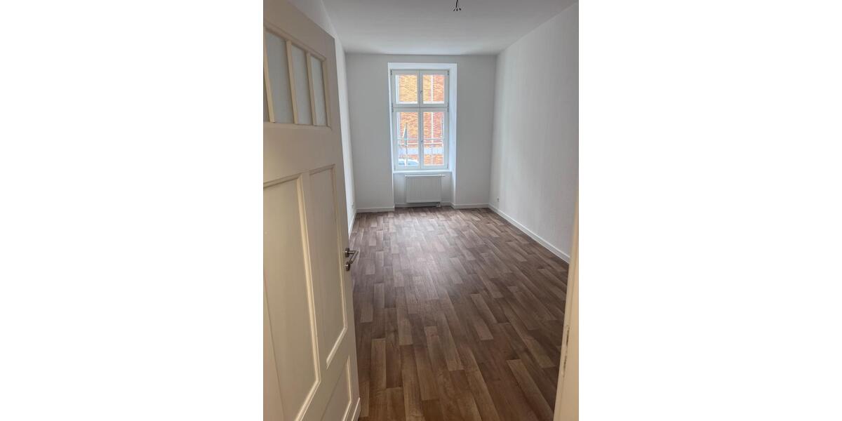 Erdgeschoßwohnung Greifswald - 3 Zimmer, 93 m&sup2;, 1.300&euro; | Angebot:26232566