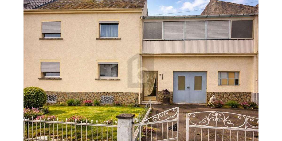 Einfamilienhaus Mettlach - 5 Zimmer, 140 m&sup2;, 1.300&euro; | Angebot:26050039