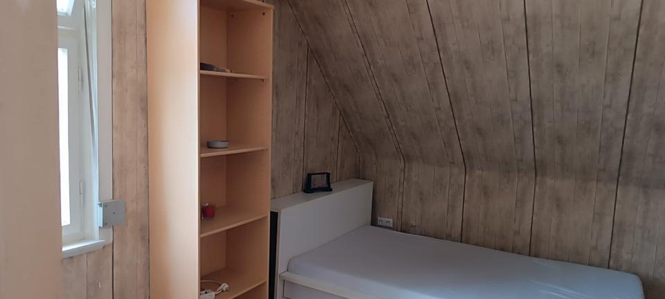 Dachgeschoßwohnung Murrhardt - 1 Zimmer, 70 m&sup2;, 350&euro; | Angebot:24564640