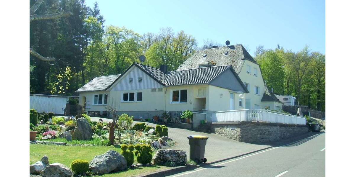 Etagenwohnung Tellig - 3 Zimmer, 85 m&sup2;, 750&euro; | Angebot:26459187