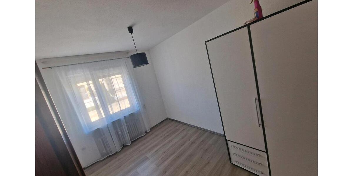 Etagenwohnung Stödtlen - 3 Zimmer, 90 m&sup2;, 650&euro; | Angebot:26406612