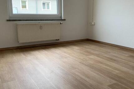 Solide 4-Zimmer-Wohnung in Vacha | ab 01.05.2026 4 zimmer