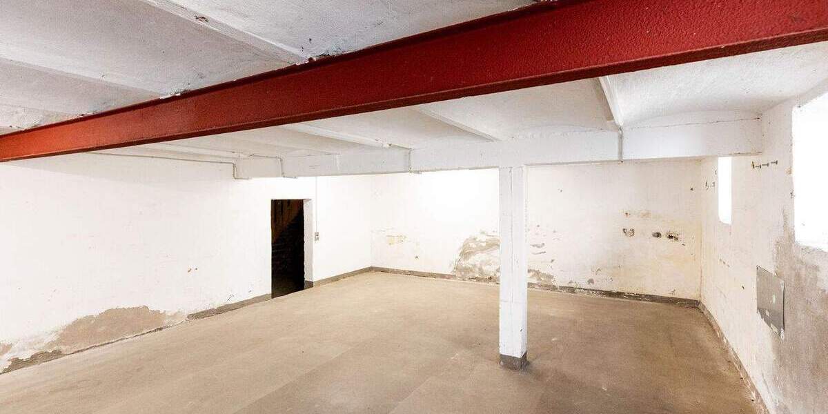 Gewerbeobjekt Bischofsheim - 5 Zimmer, 267 m&sup2;, 4.260&euro; | Angebot:25814102