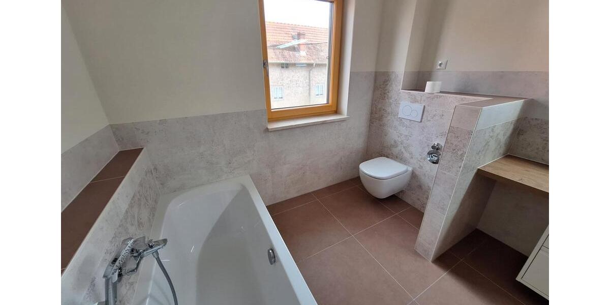 Etagenwohnung Kahla - 2 Zimmer, 90 m&sup2;, 950&euro; | Angebot:26563044