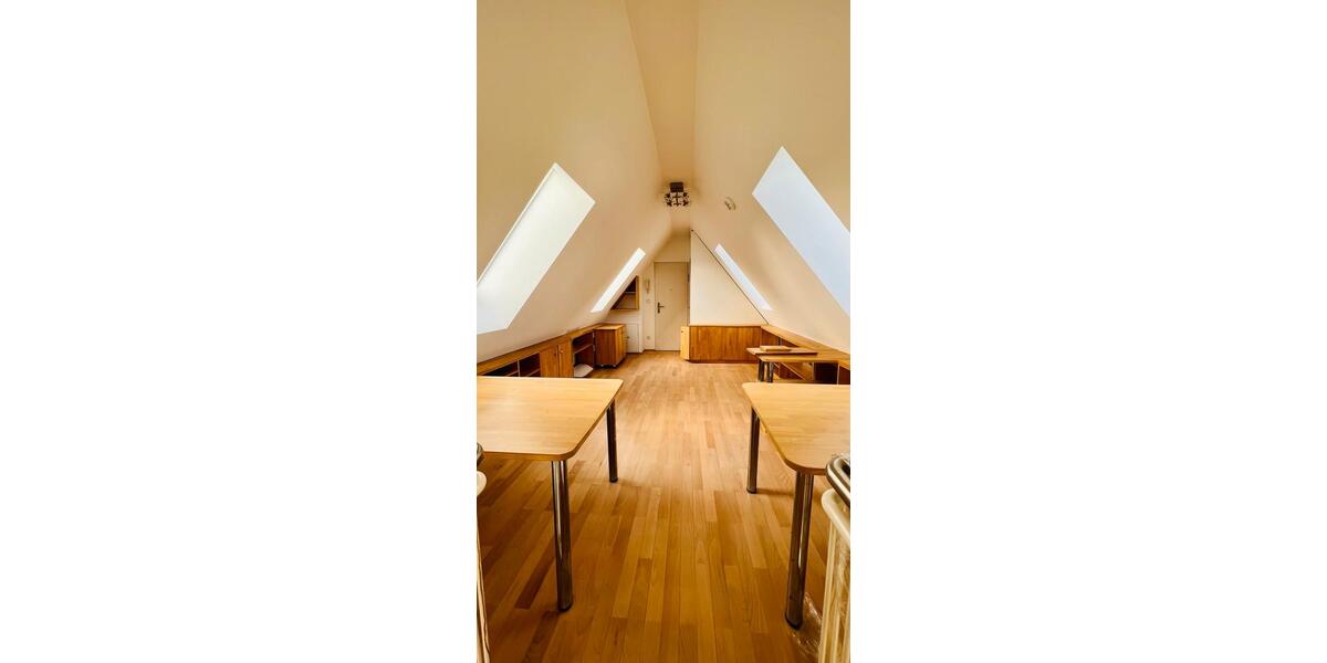 Dachgeschoßwohnung Berlin Charlottenburg-Wilmersdorf - 2.5 Zimmer, 87 m&sup2;, 2.000&euro; | Angebot:26285716