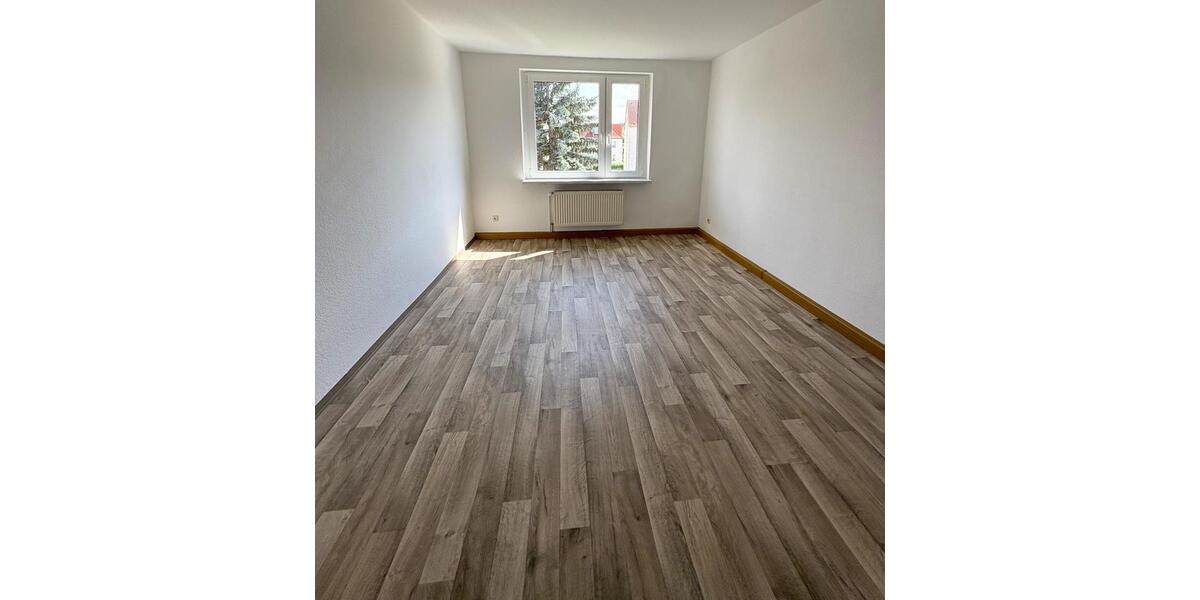 Etagenwohnung Weida - 3 Zimmer, 58 m&sup2;, 276&euro; | Angebot:21395749