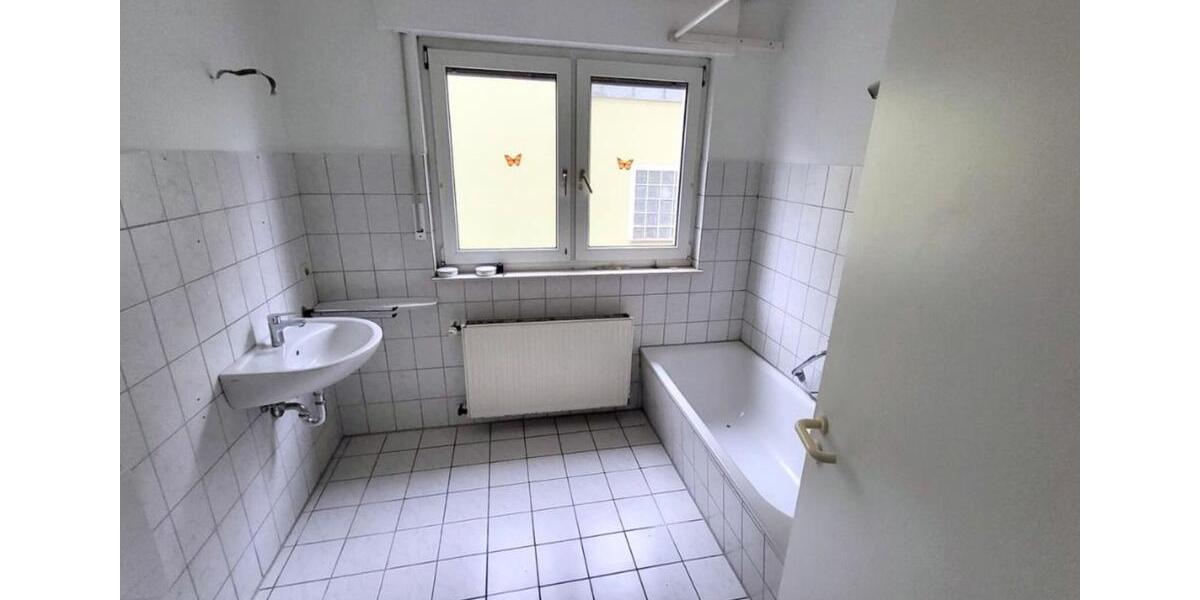 Etagenwohnung Steinheim - 2 Zimmer, 66 m&sup2;, 260&euro; | Angebot:24397710
