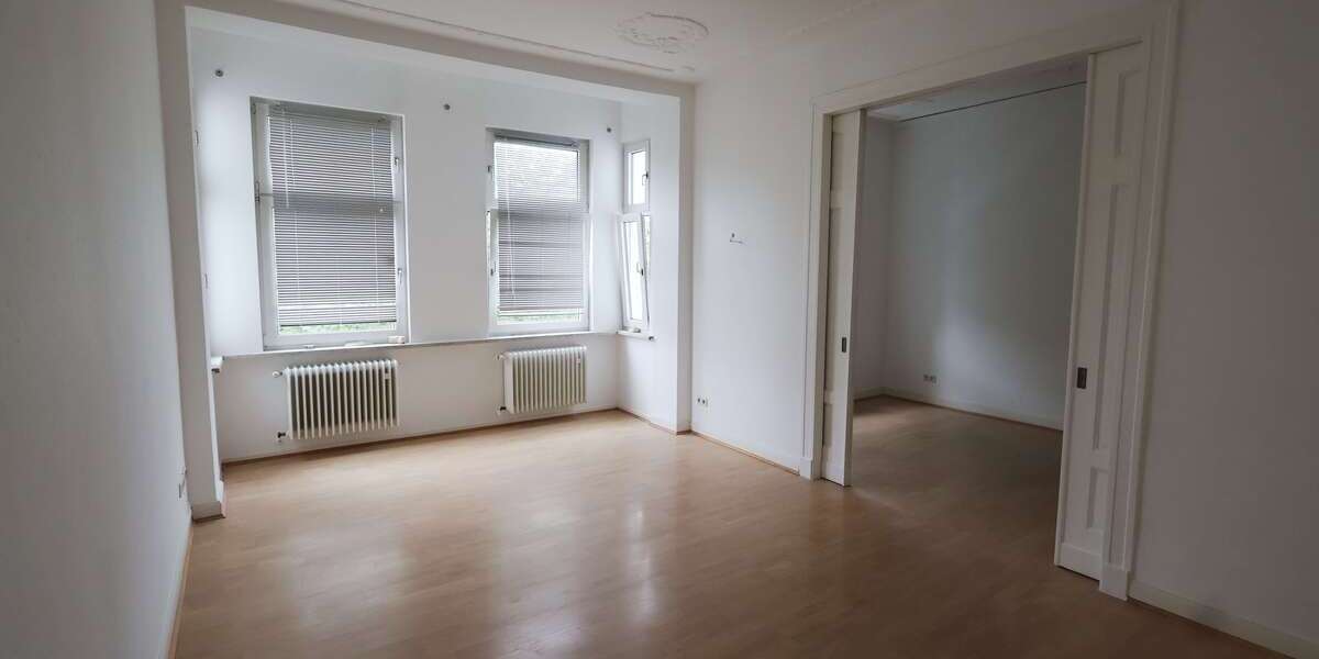 Etagenwohnung Wuppertal Gemarkung Elberfeld - 4 Zimmer, 100 m&sup2;, 730&euro; | Angebot:26111681