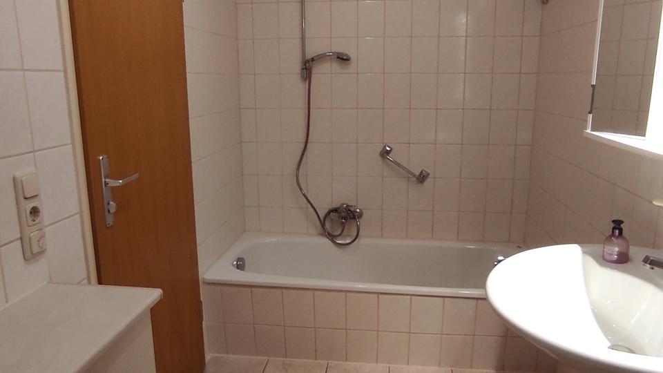 2-Zi. Single-Wohnung möbliertteilmöbliert in EFH in AdorfVogtl. 2 zimmer