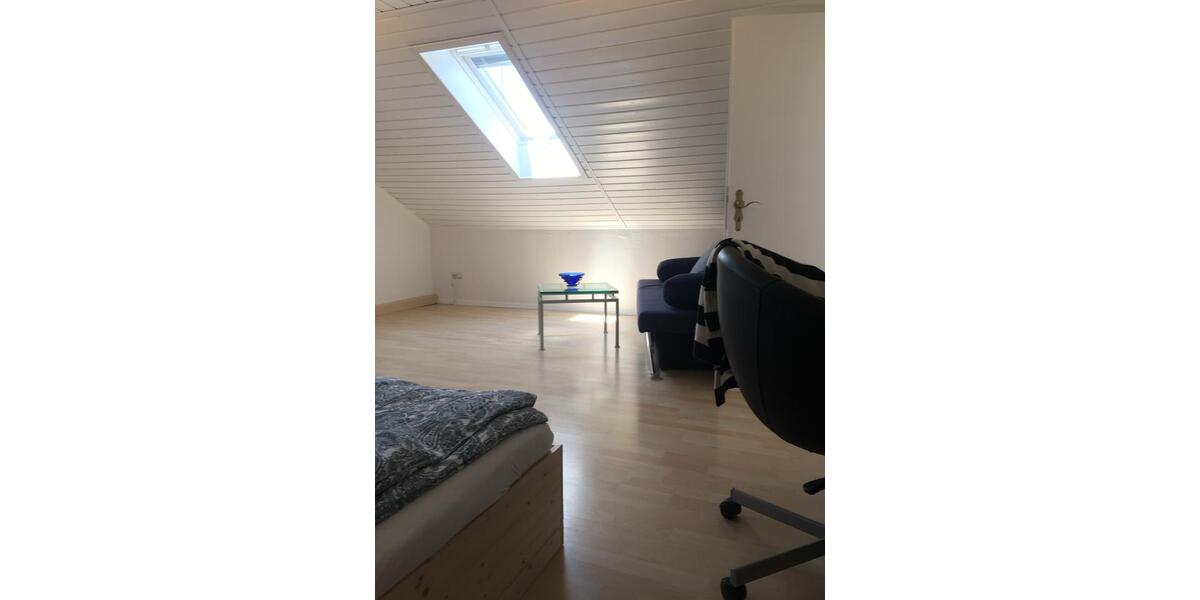 Dachgeschoßwohnung Tuntenhausen - 1.5 Zimmer, 30 m&sup2;, 880&euro; | Angebot:25046920