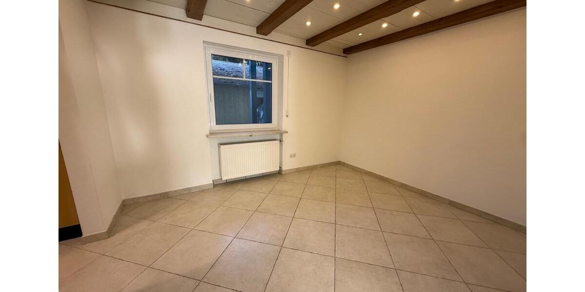 Doppelhaushälfte Tutzing - 5 Zimmer, 141 m&sup2;, 2.190&euro; | Angebot:24660608