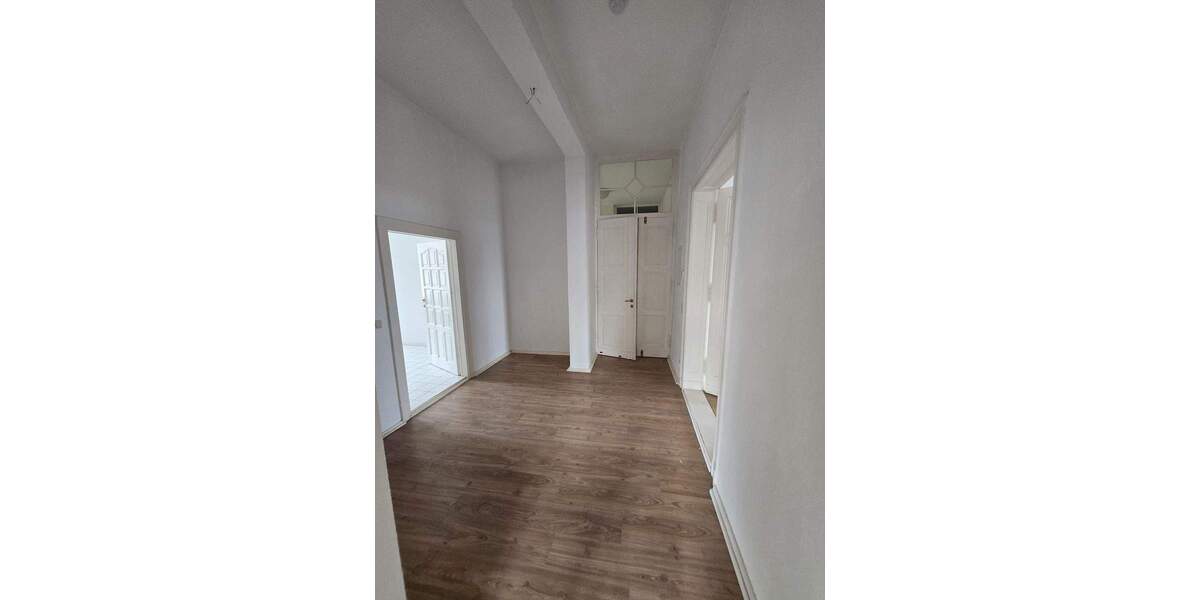 Etagenwohnung Frankfurt (Oder) Frankfurt - 4 Zimmer, 135 m&sup2;, 995&euro; | Angebot:25700933